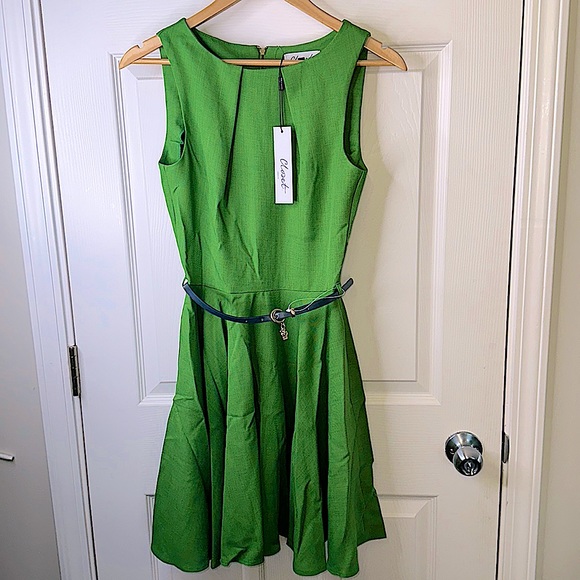 NWT- This gorgeous ensemble is a steal of a deal. This is NEW never worn w/ tags - Picture 1 of 12